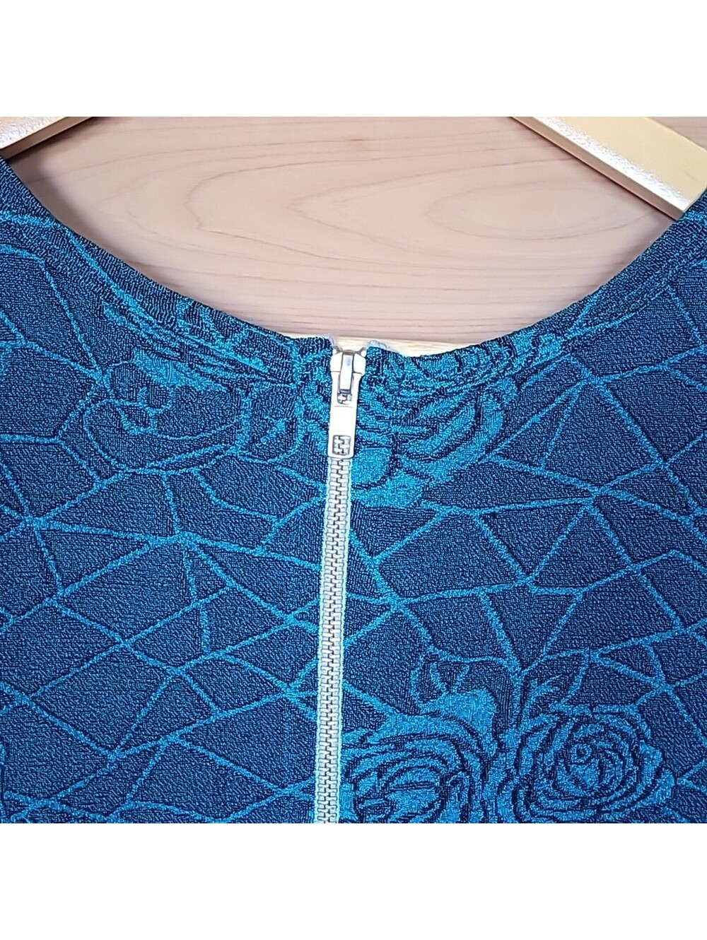LuLaRoe Amelia Dress, Size L, Teal, Turquoise, Green, Geometric Roses - Picture 7 of 8